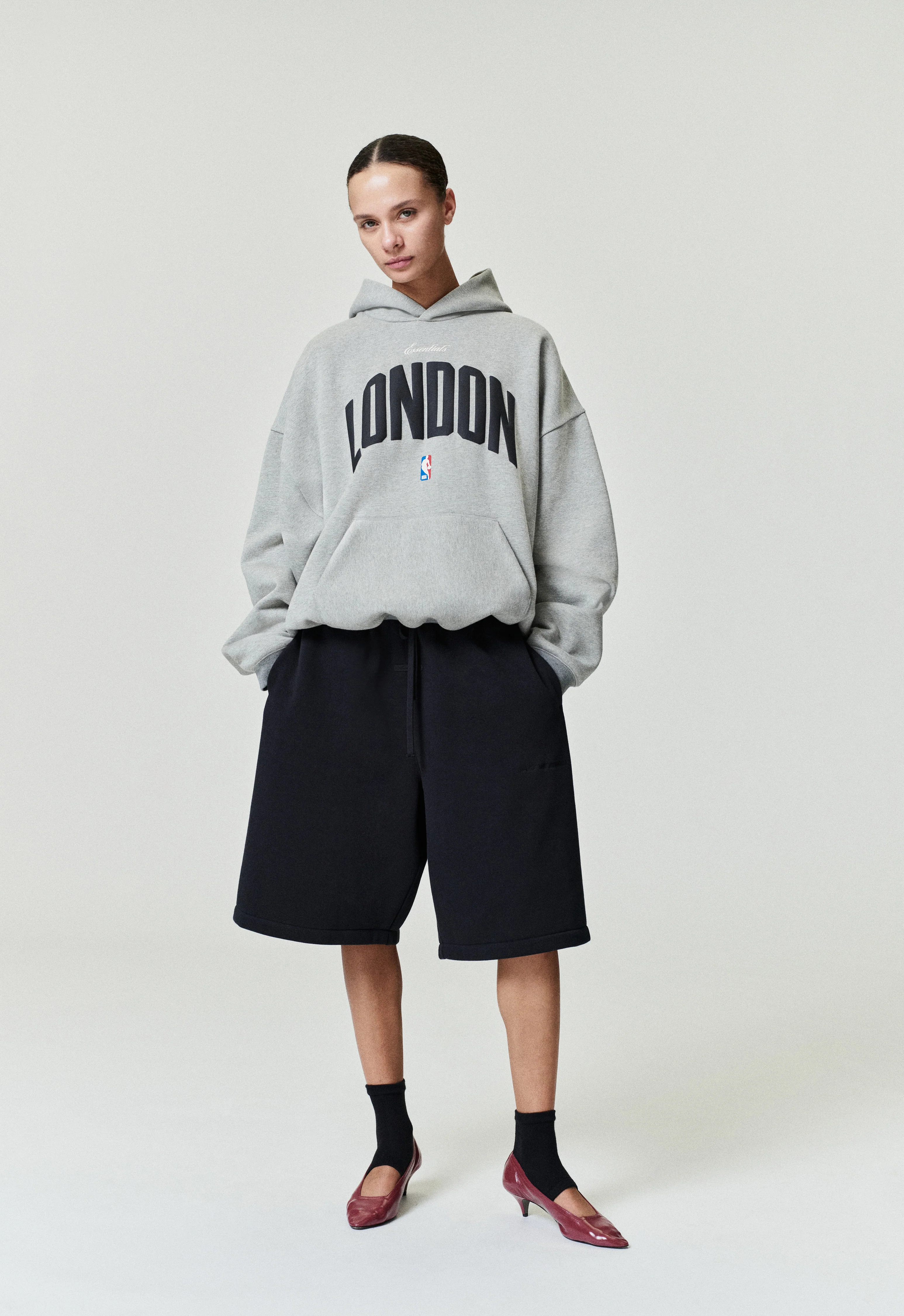 London 90s Hoodie